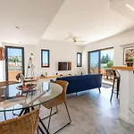 Apartment Baia *