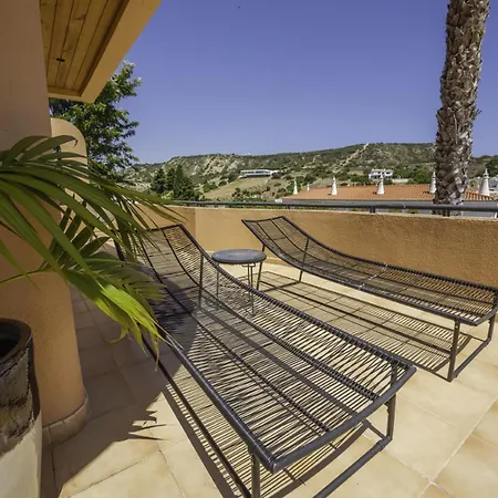 Baia Apartment *